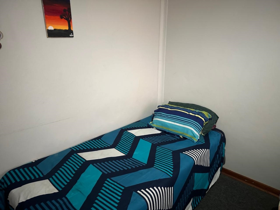 2 Bedroom Property for Sale in Oos Einde North West